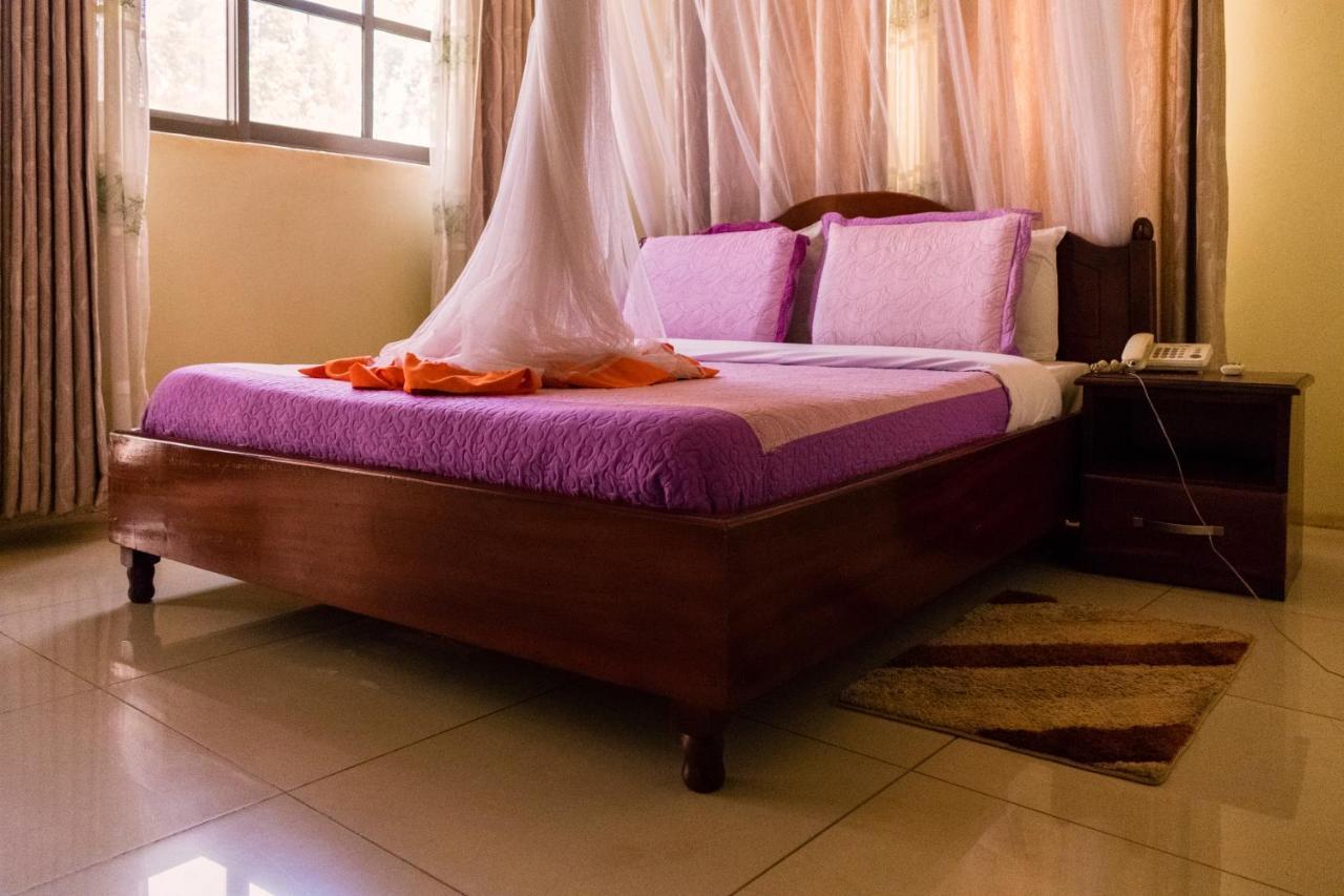 Kahondo Buffalo Hotel Kampala Makerere Luaran gambar