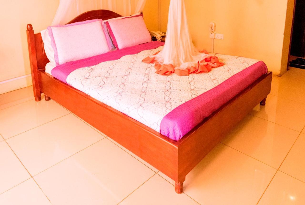 Kahondo Buffalo Hotel Kampala Makerere Luaran gambar